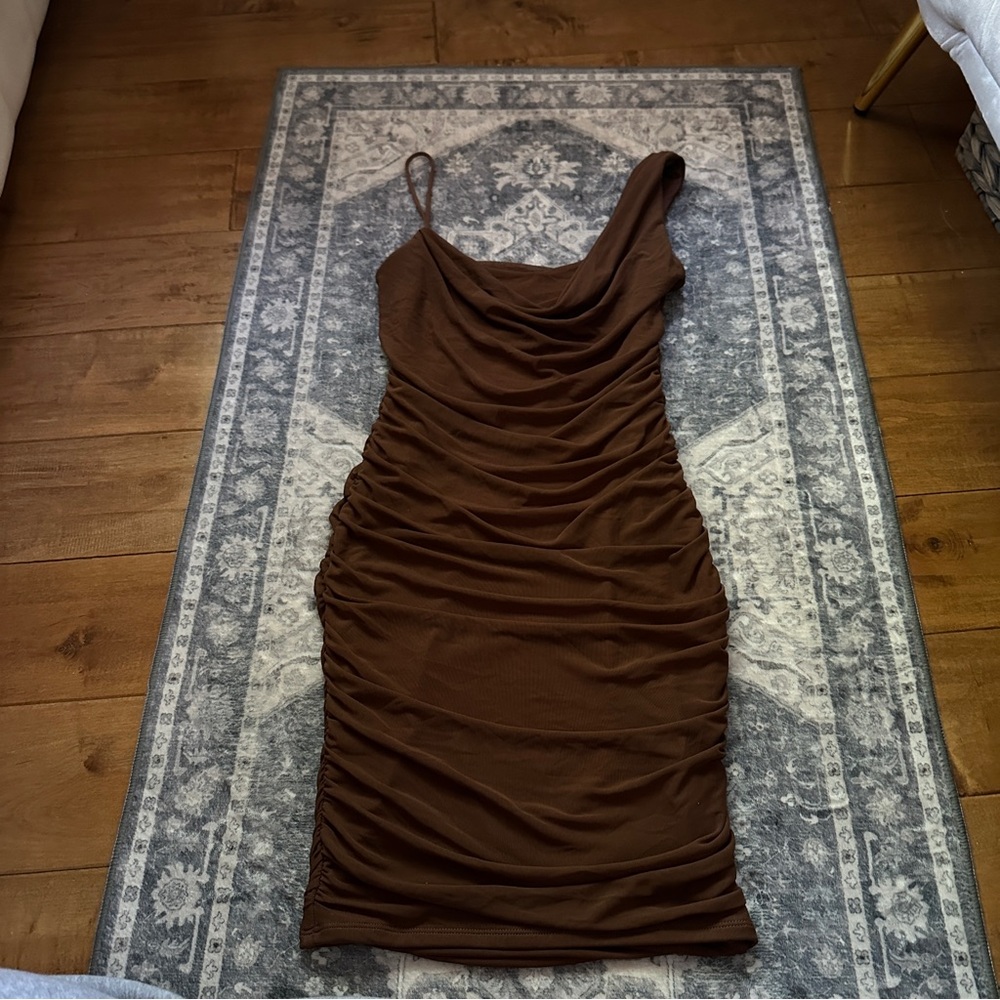 Oh Polly brand new Brown Ruched Dress